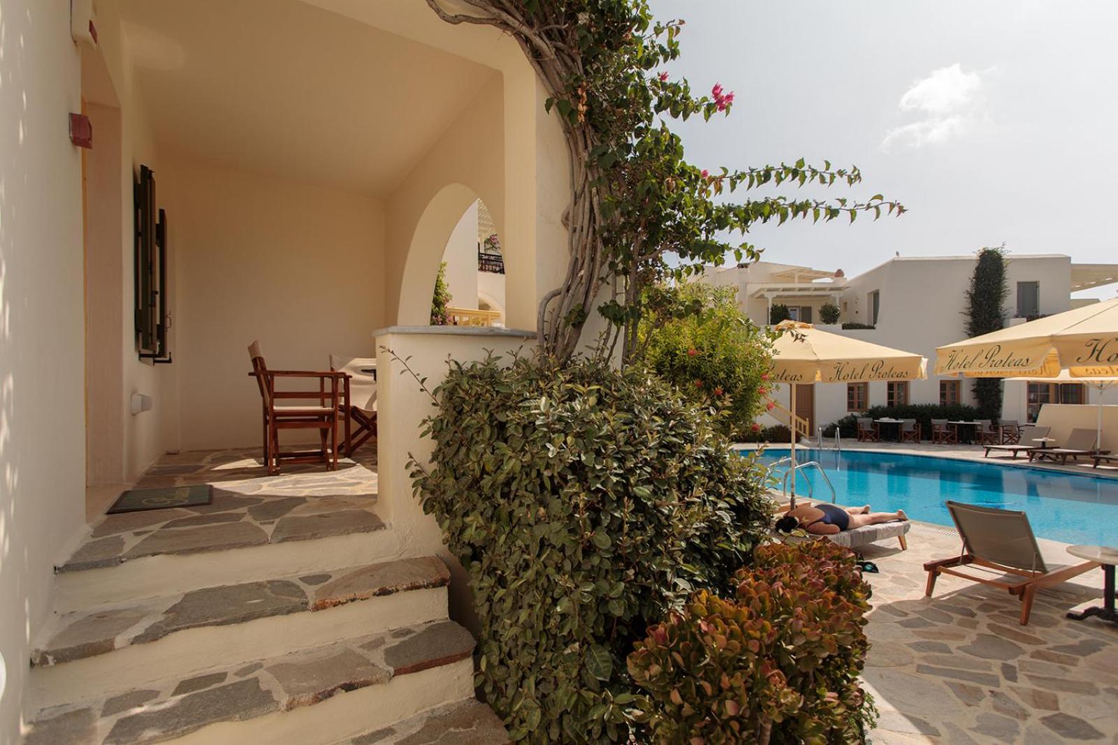 Proteas Hotel & Suites Άγιος Προκόπιος Δωμάτιο φωτογραφία